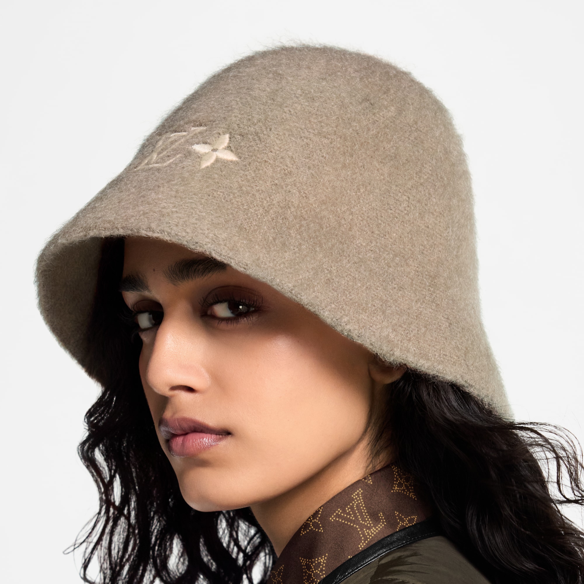 ハット・LV フラッフィー S00｜ルイ・ヴィトン 公式サイト - M1184M